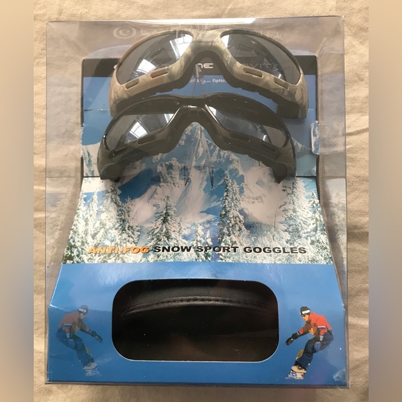 Never used Extreme Gravity anti-fog snow sport goggles (2 goggles and case). - Picture 2 of 5